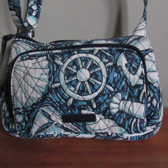 SUMMER PATTERN VERA BRADLEY-BLUE ISLAND-TURTLES-SHELLS-LOBSTER-LONG STRAP-MINT - Picture 2 of 12